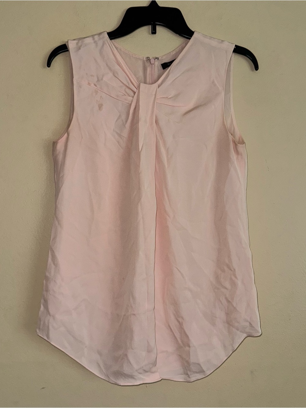 St. John Light Pink 100% Silk Pleat Front Neckline Tank Blouse Top Size S